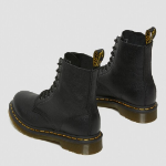 Dr. Martens 1460 Virginia