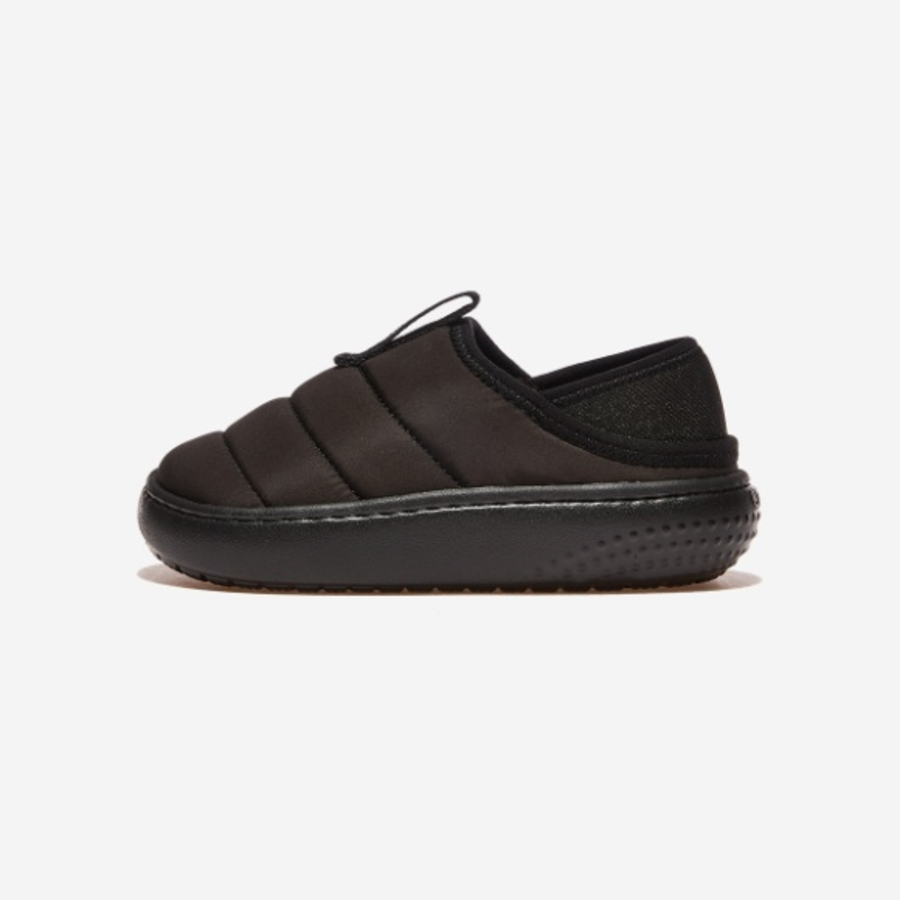 Crocs – CLASSIC PUFF MOC K
