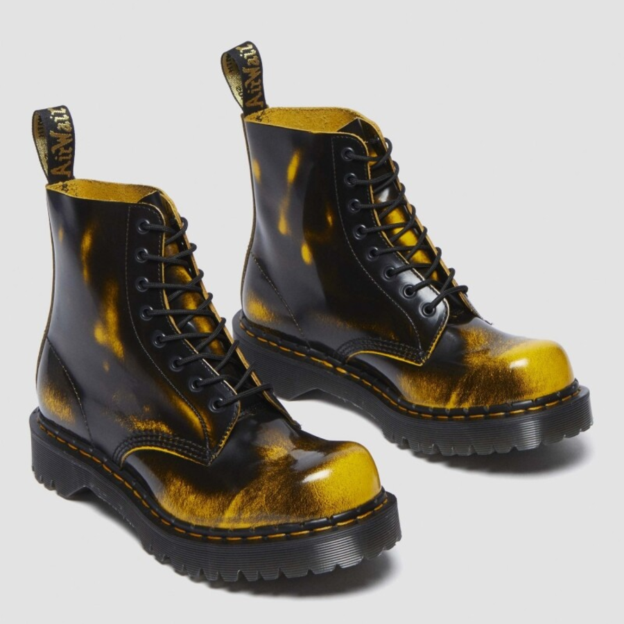 Dr. Martens 1460 Rub Off
