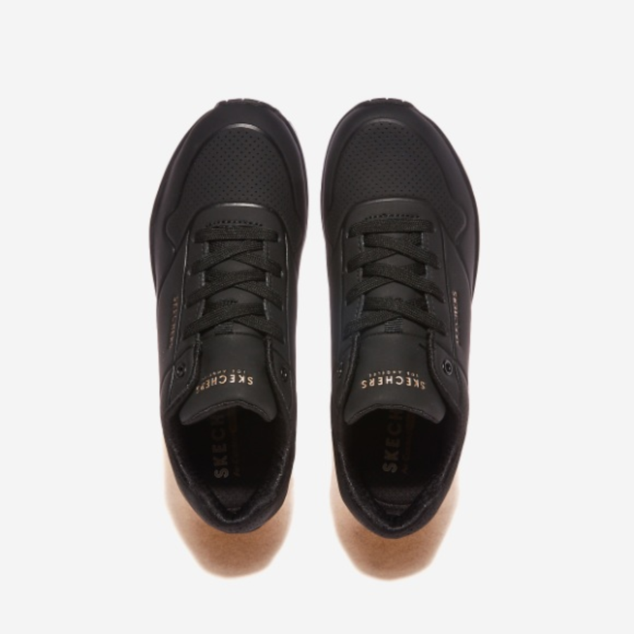 Skechers – кроссовки UNO