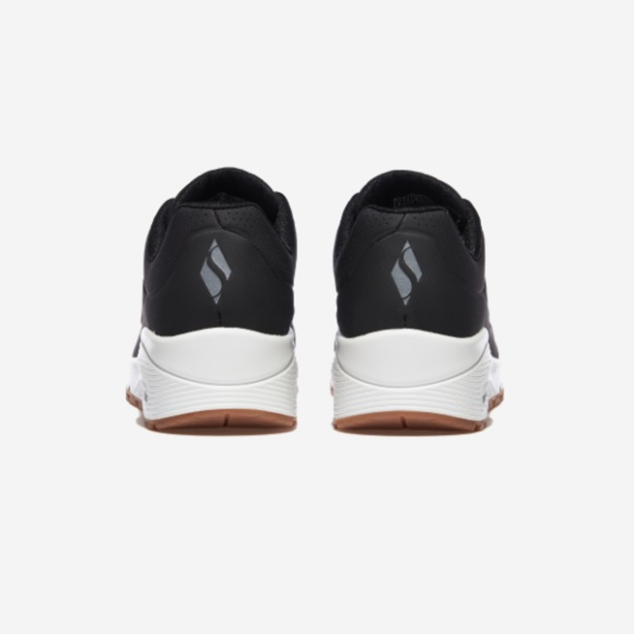 Skechers – кроссовки UNO