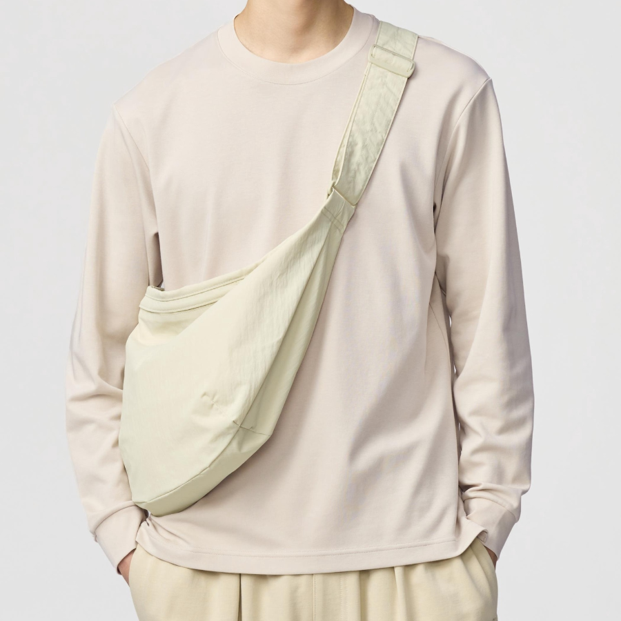 Uniqlo – AIRism Cotton Crew Neck Long Sleeve T-Shirt