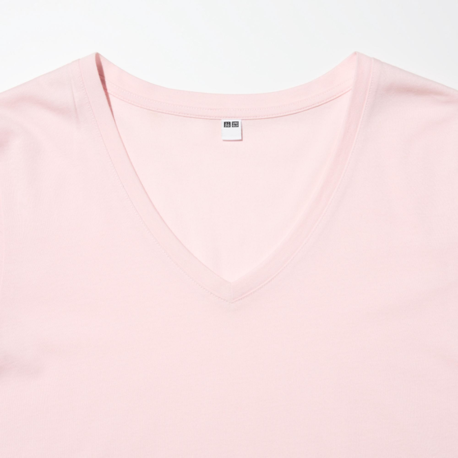 Uniqlo – футболка SUPIMA COTTON V-Neck Short Sleeve T-Shirt