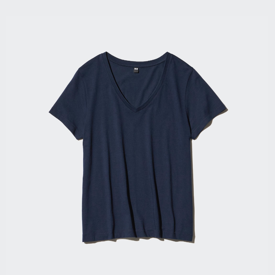 Uniqlo – футболка SUPIMA COTTON V-Neck Short Sleeve T-Shirt