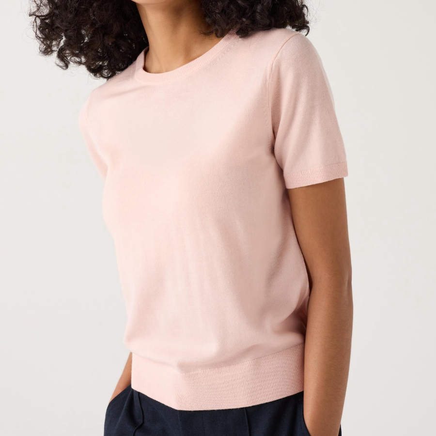 UNIQLO – свитер Merino Crew Neck Short Sleeve Sweater