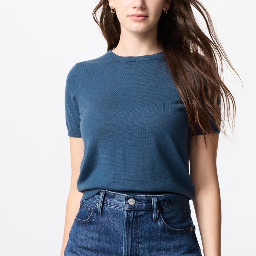 UNIQLO – свитер Merino Crew Neck Short Sleeve Sweater