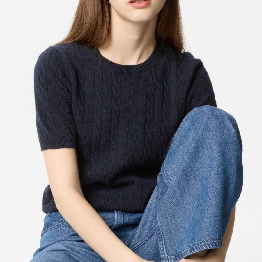 UNIQLO – свитер Cable Knit Crew Neck Short Sleeve Sweater