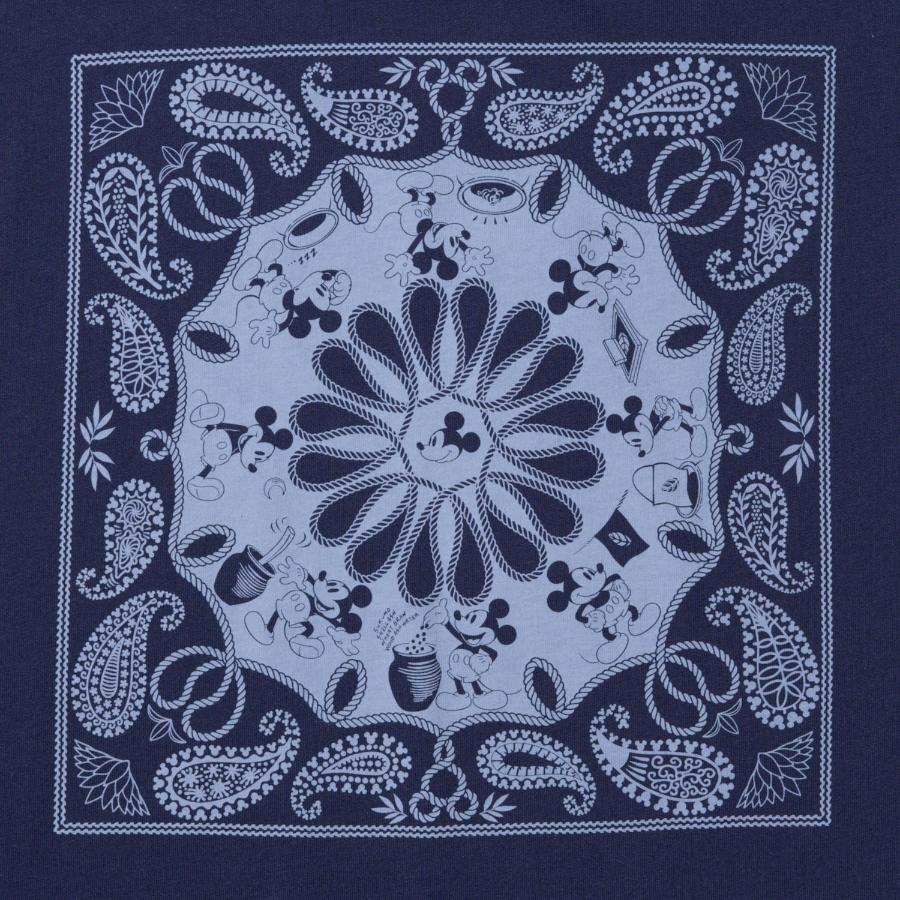 UNIQLO Disney in Blue UT (Graphic T-Shirt Short Sleeve) A