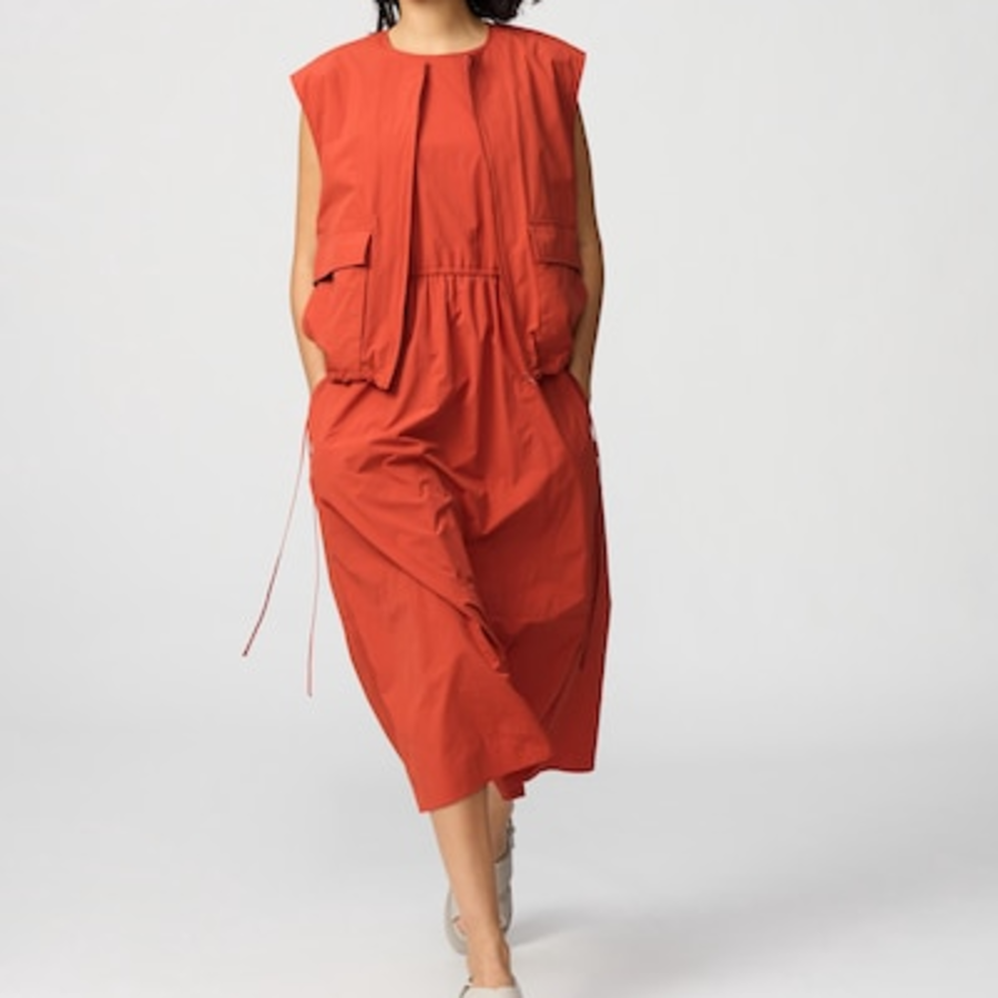 Uniqlo – платье Gathered Dress (Sleeveless)