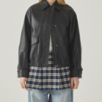 WHO.A.U — куртка Fake Leather Crop Jacket