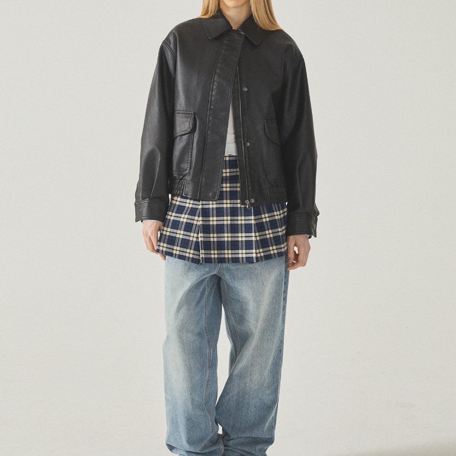 WHO.A.U — куртка Fake Leather Crop Jacket