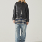 WHO.A.U — куртка Fake Leather Crop Jacket