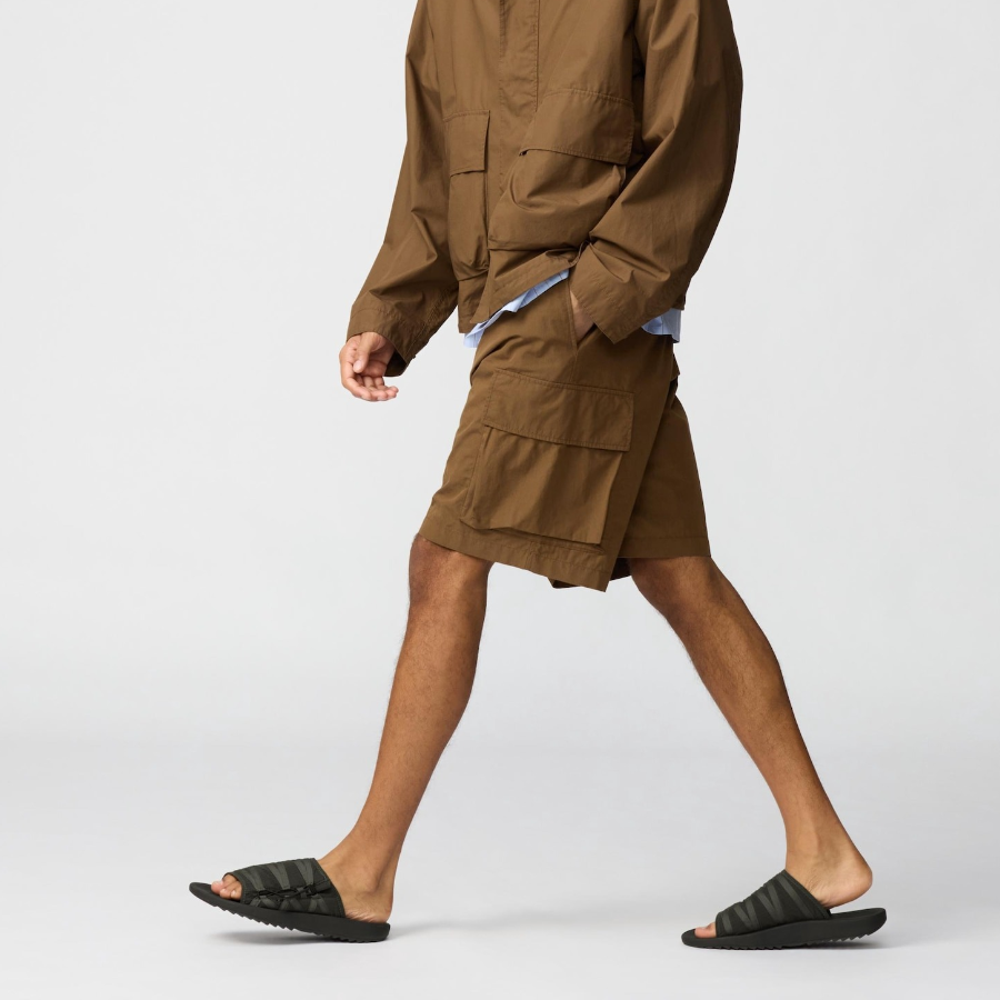 UNIQLO Wide Fit Cargo Shorts