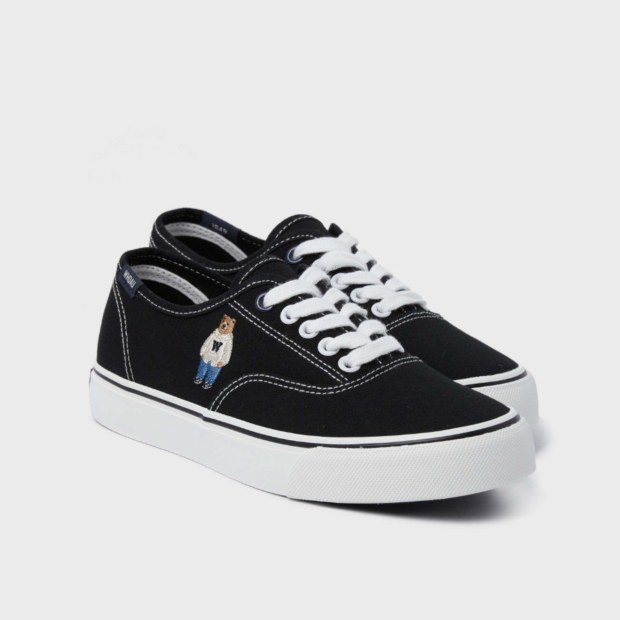 WHO.A.U Steve Canvas Sneakers
