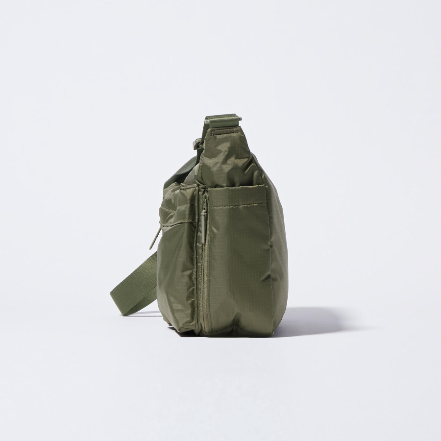 Uniqlo Multi-Pocket Shoulder Bag