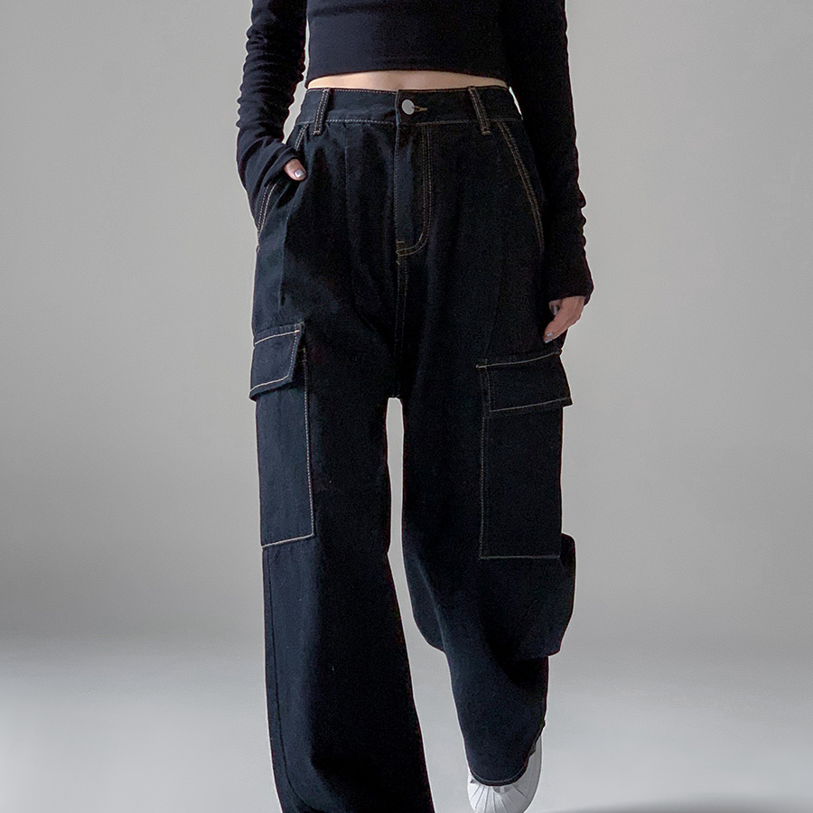 Женские карго-брюки с полурезинкой и двойной защипкой