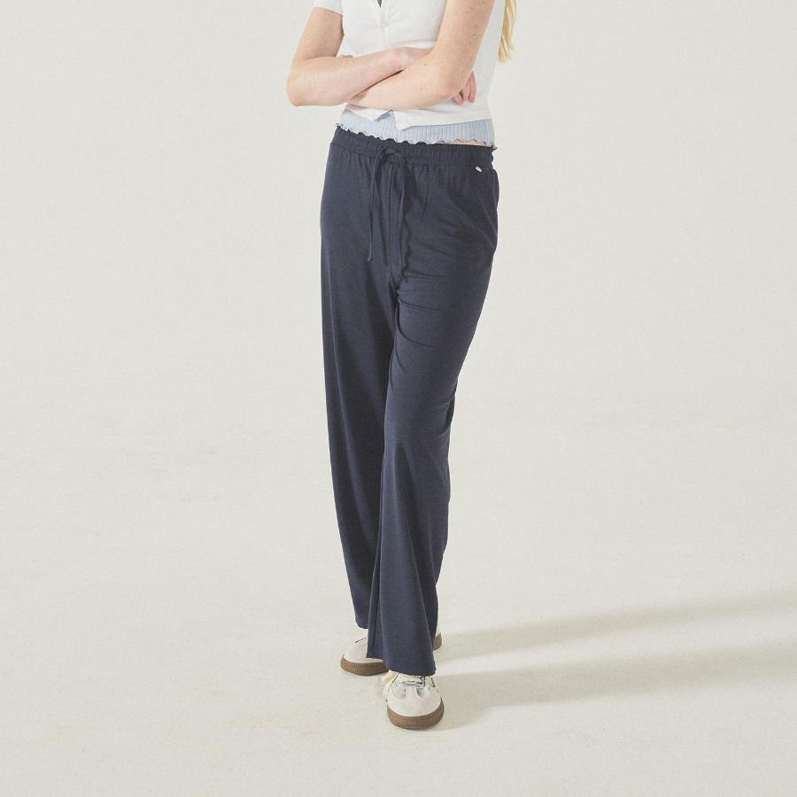 WHO.A.U — брюки Easy Comfort Wide Pants