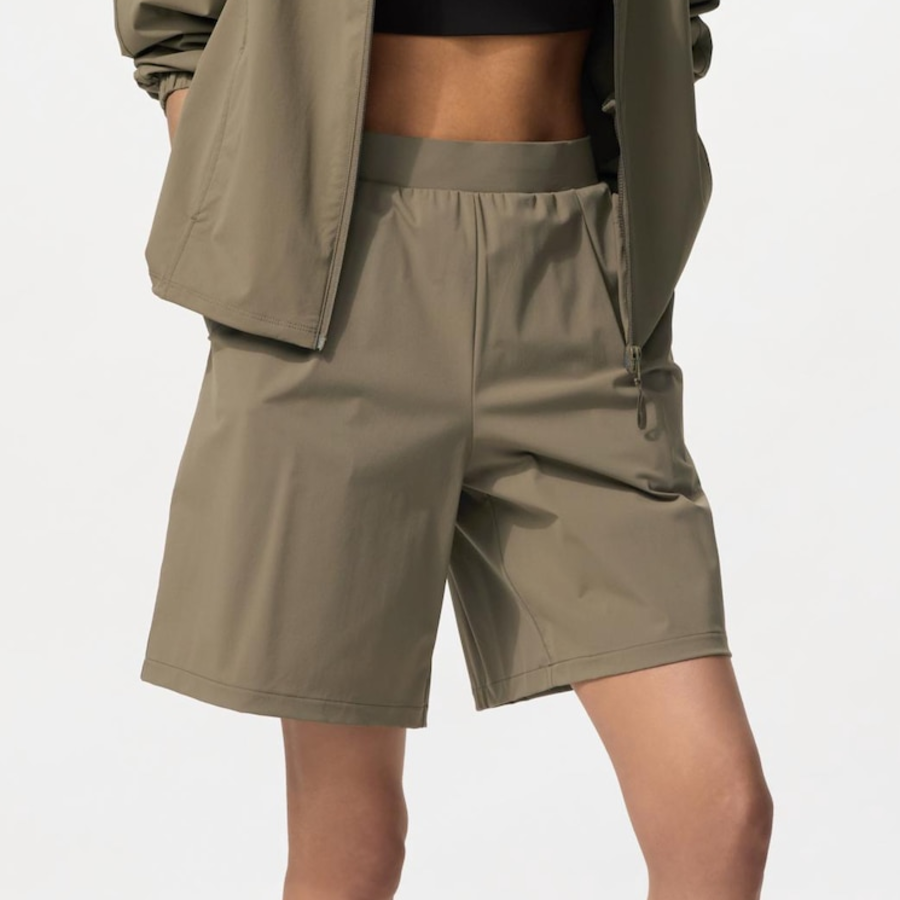 Uniqlo – шорты Ultra Stretch Active Bermuda Pants