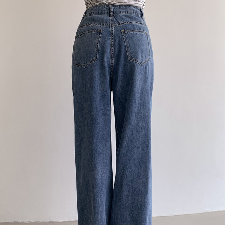 Женские летние джинсы с эластичным поясом и защипами