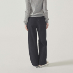 WHO.A.U — джинсы Easy Bending Denim(U)