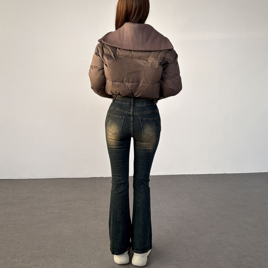 Женские джинсы с корректирующим эффектом, хай-вейстом и двойной пуговицей в фасоне буткат