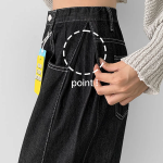 Женские тёмные необработанные джинсы с резинкой на талии, контрастной строчкой и кнопками на штанинах