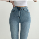 Женские лёгкие джинсы с высокой посадкой, эластичным поясом и облегающим кроем-буткат