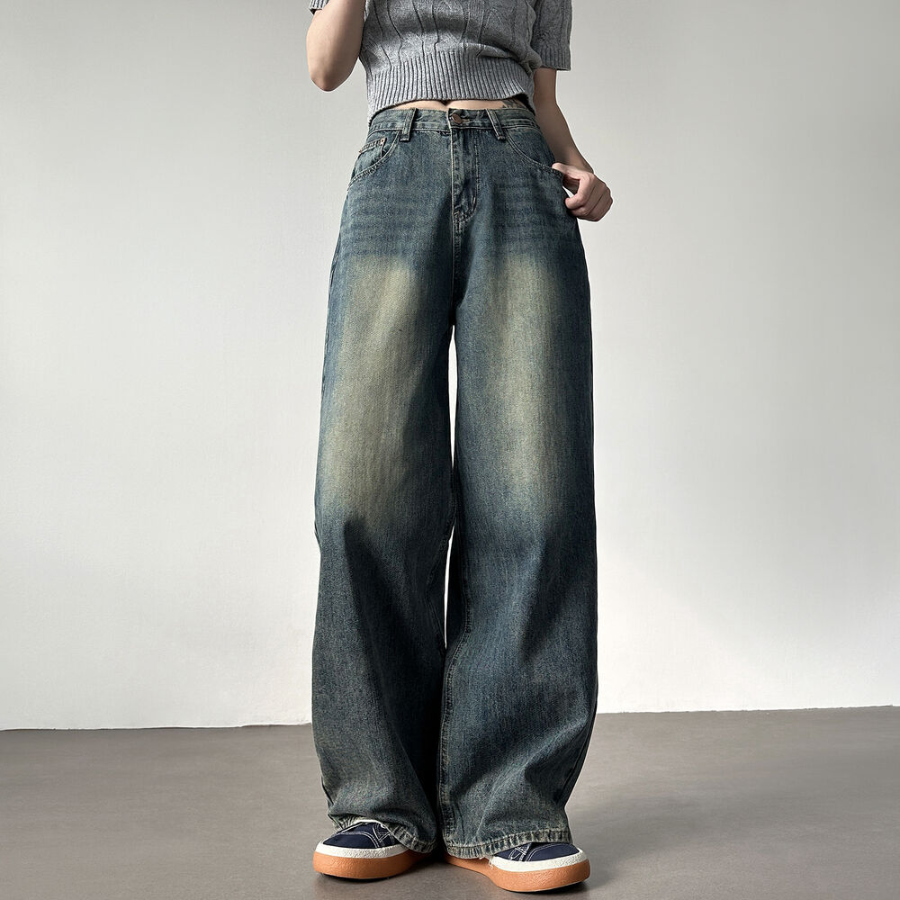 Женские джинсы с завышенной талией, винтажной варкой и объёмным полу-баллонным кроем