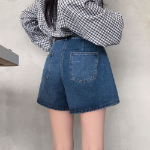 Женские A-силуэтные шорты, визуально стройнящие ноги