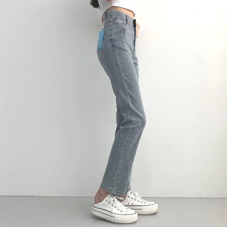 Женские джинсы из охлаждающего денима с поясом на резинке и эффектом «без складок»