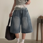 Женские джинсовые бермуды с высокой талией, защипами и винтажной варкой