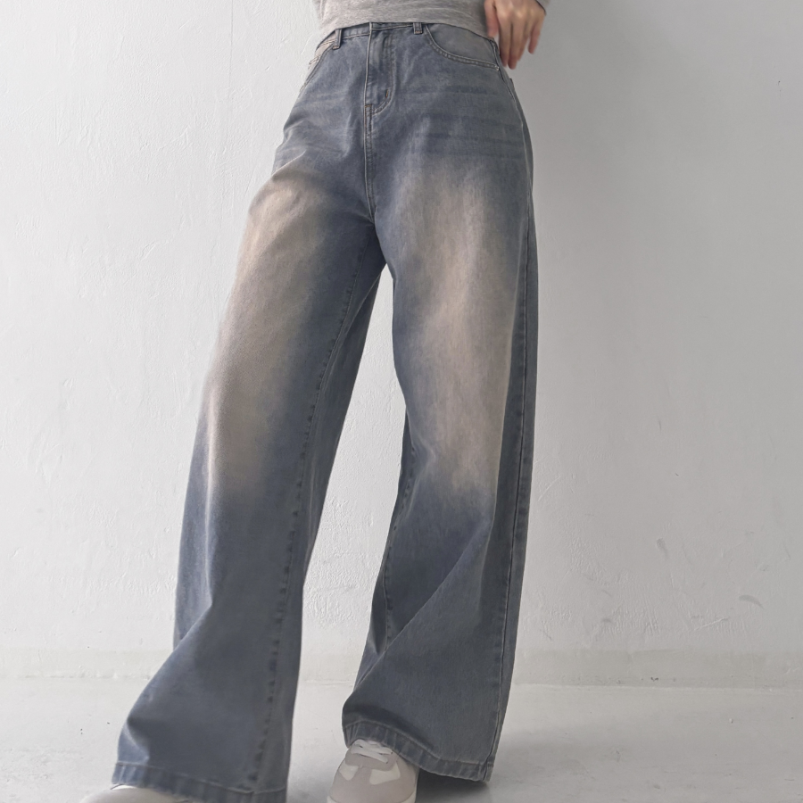 Женские широкие джинсы с варкой и эффектом брашинга