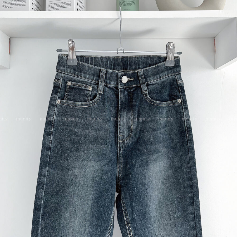 Женские джинсы прямого кроя с высокой посадкой и скрытой эластичной талией из тёмного денима