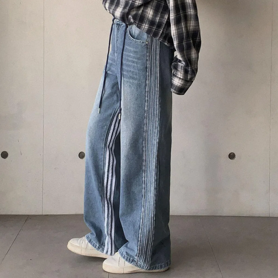 Женские джинсы-треники с широкими штанинами и регулируемым шнурком