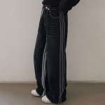 Женские джинсы-треники с широкими штанинами и регулируемым шнурком