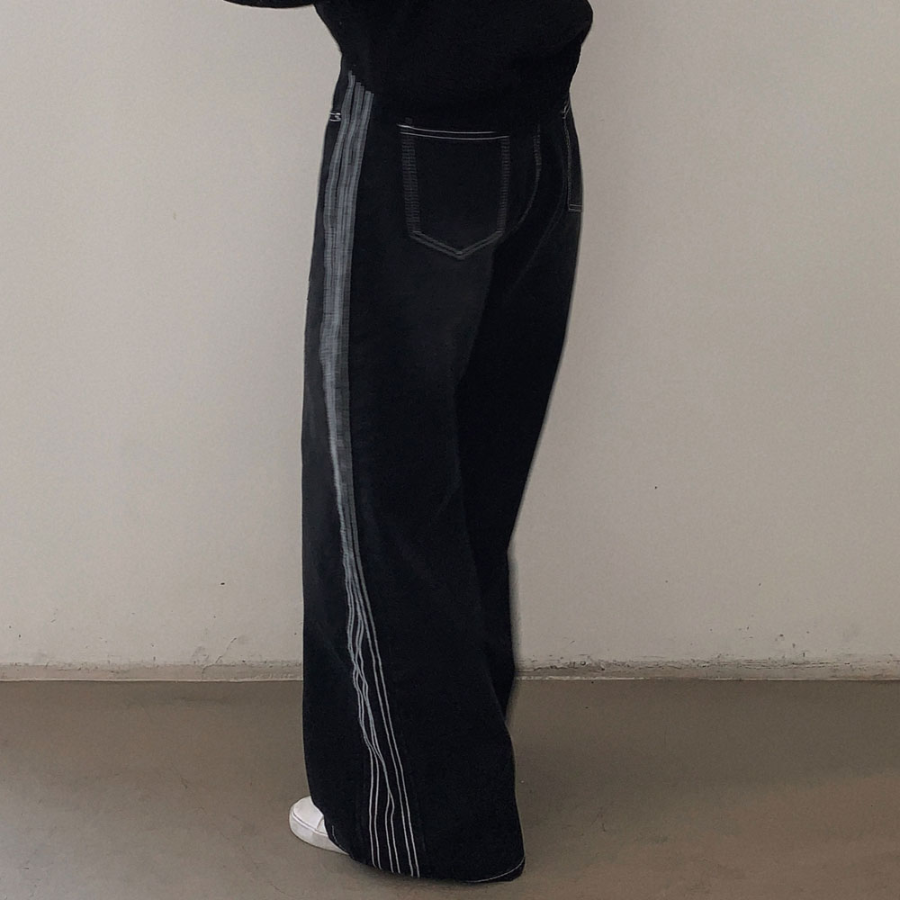 Женские джинсы-треники с широкими штанинами и регулируемым шнурком