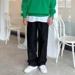 Унисекс джинсы из сырого денима с защипами и контрастной строчкой