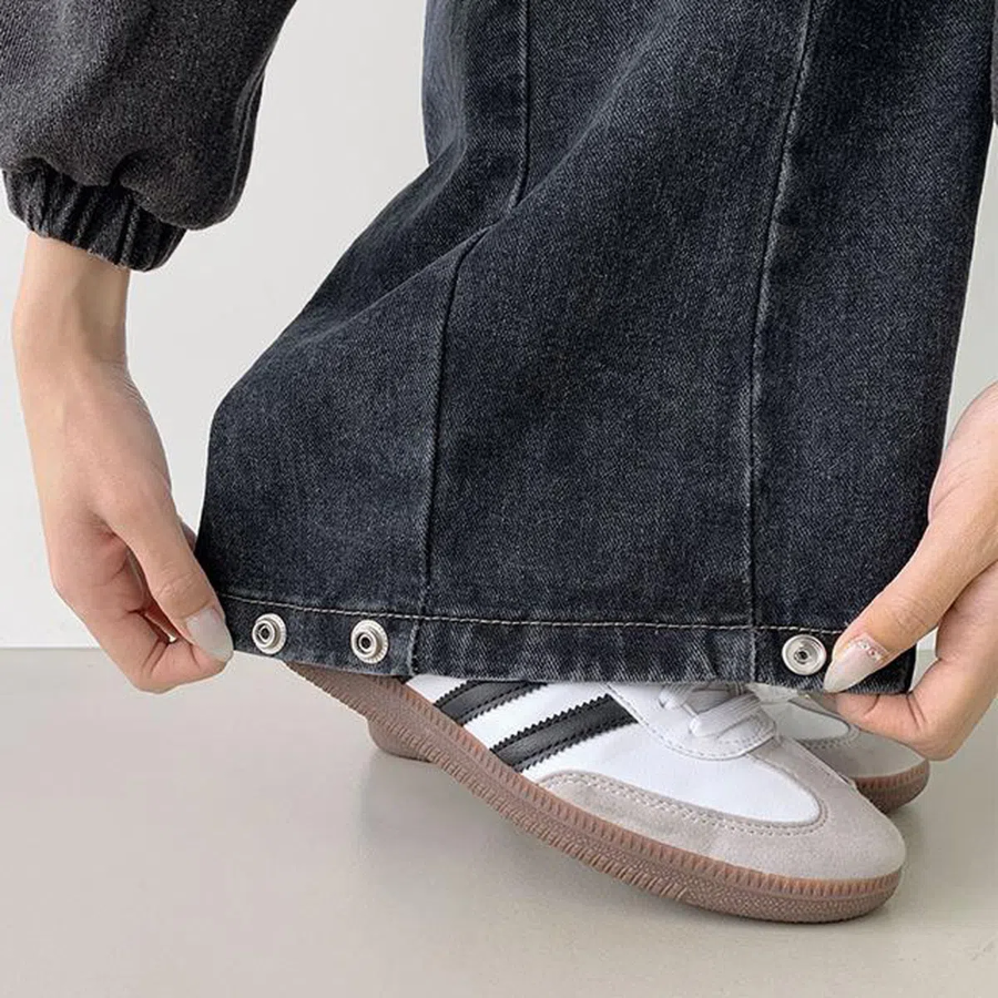 Женские balloon-джинсы с варкой, кнопками на штанинах и объёмным кроем