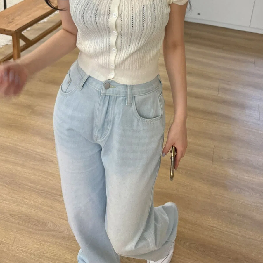 Женские летние лёгкие джинсы с высокой посадкой и прямым свободным кроем