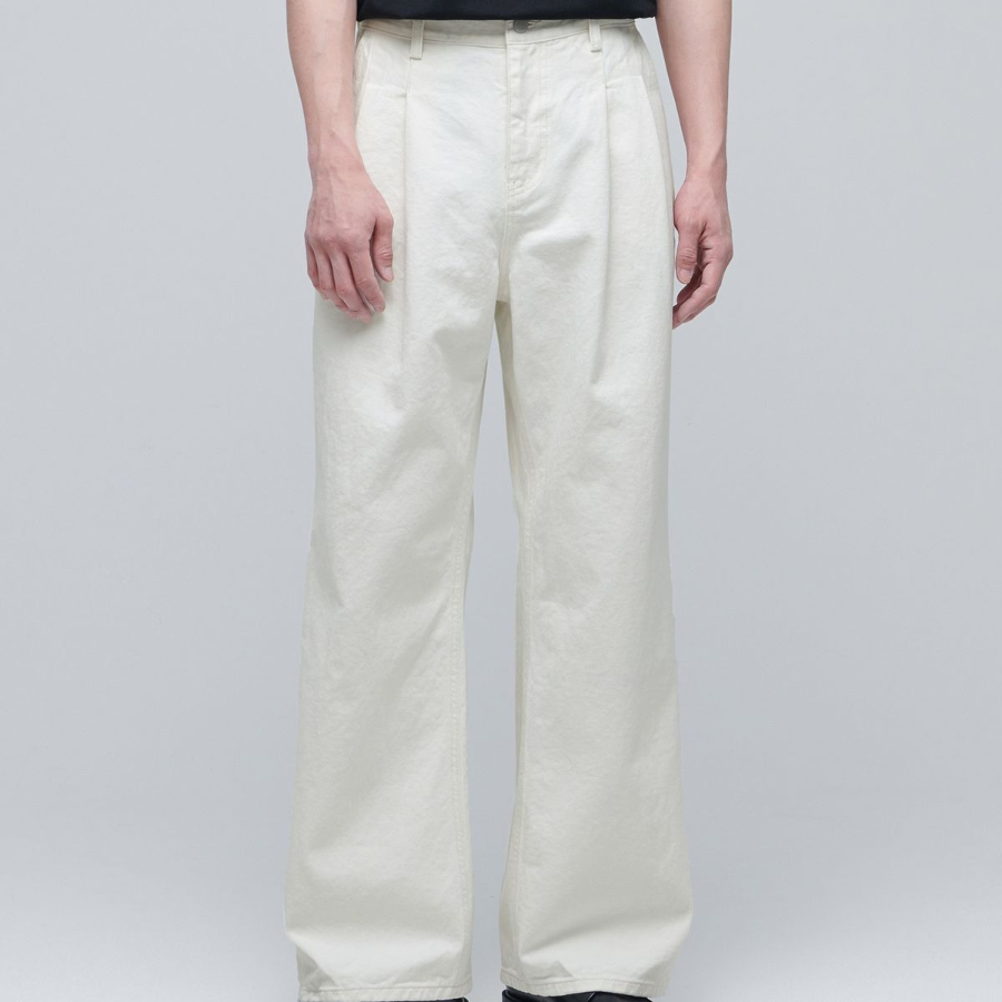 Two-Tuck Wide Denim Pants [Cream]