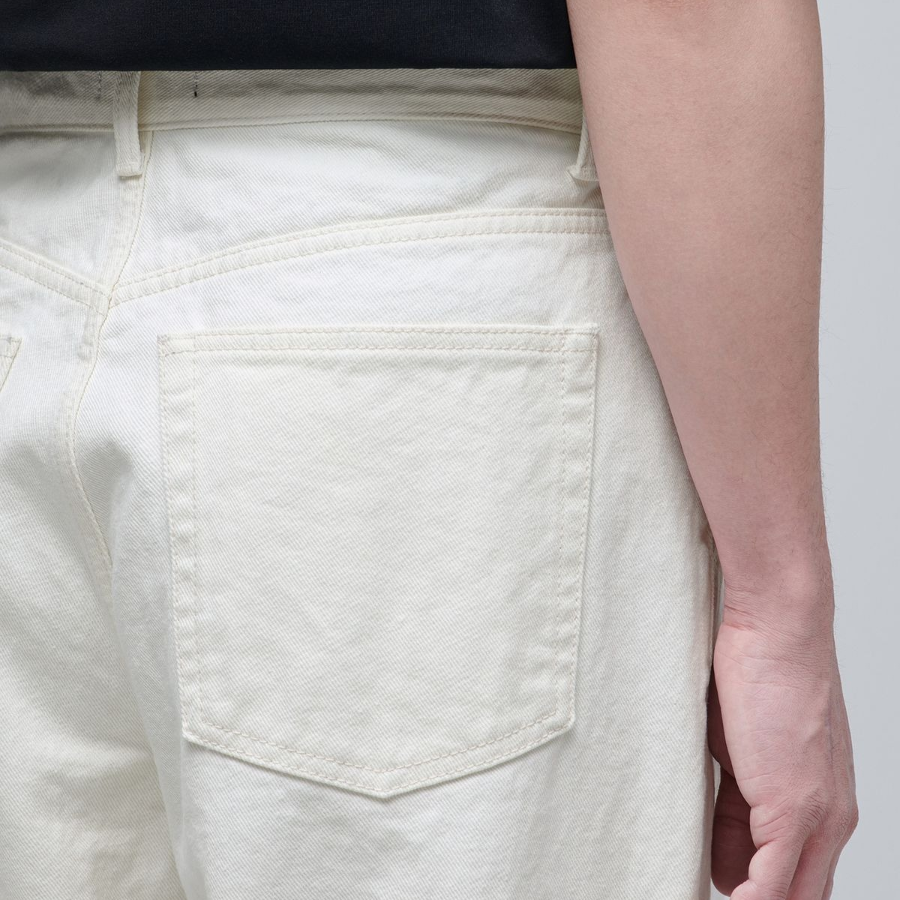 Two-Tuck Wide Denim Pants [Cream]