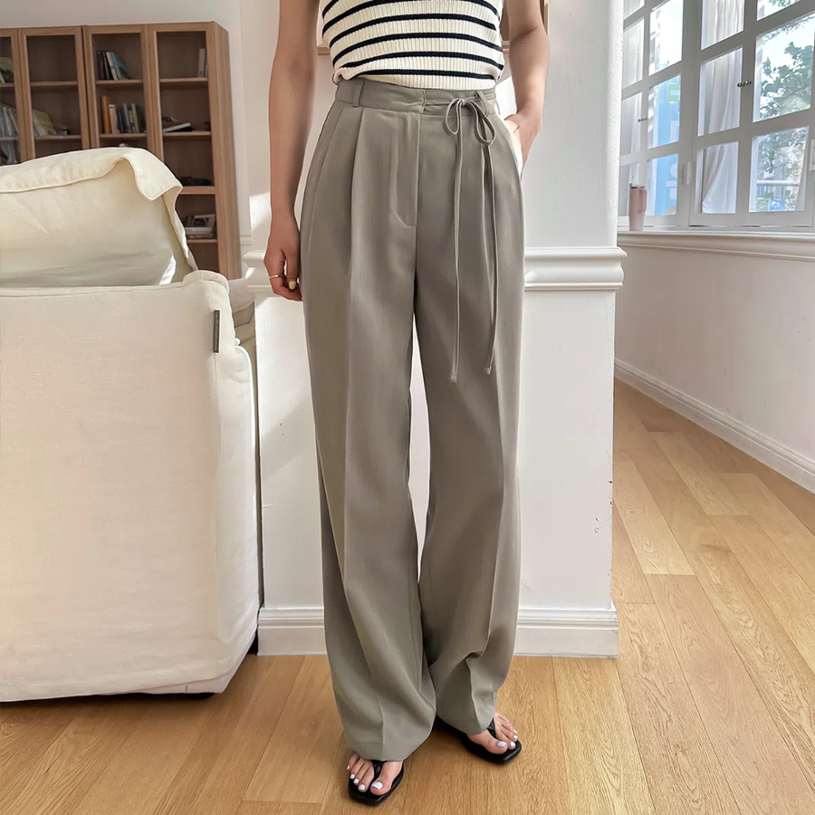Ribbon Strap Straight-Fit Slacks