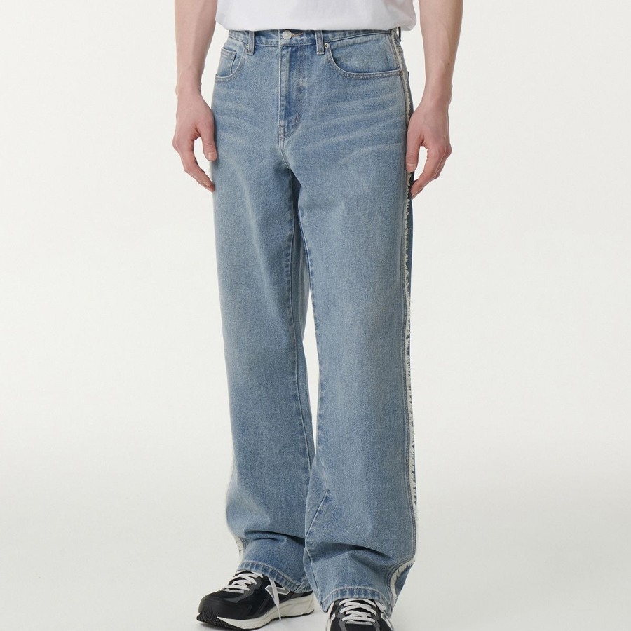 Fray Side Loose Straight Denim Pants [Light Indigo]