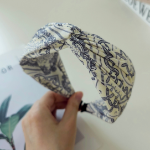 Повязка с узором — скрученная бандана и широкий ободок 2 в 1