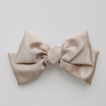 Королевская заколка с объёмным бантом из высококачественного шелка — двойной сатиновый акцент для романтичной причёски