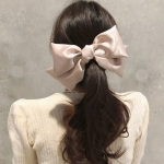 Королевская заколка с объёмным бантом из высококачественного шелка — двойной сатиновый акцент для романтичной причёски