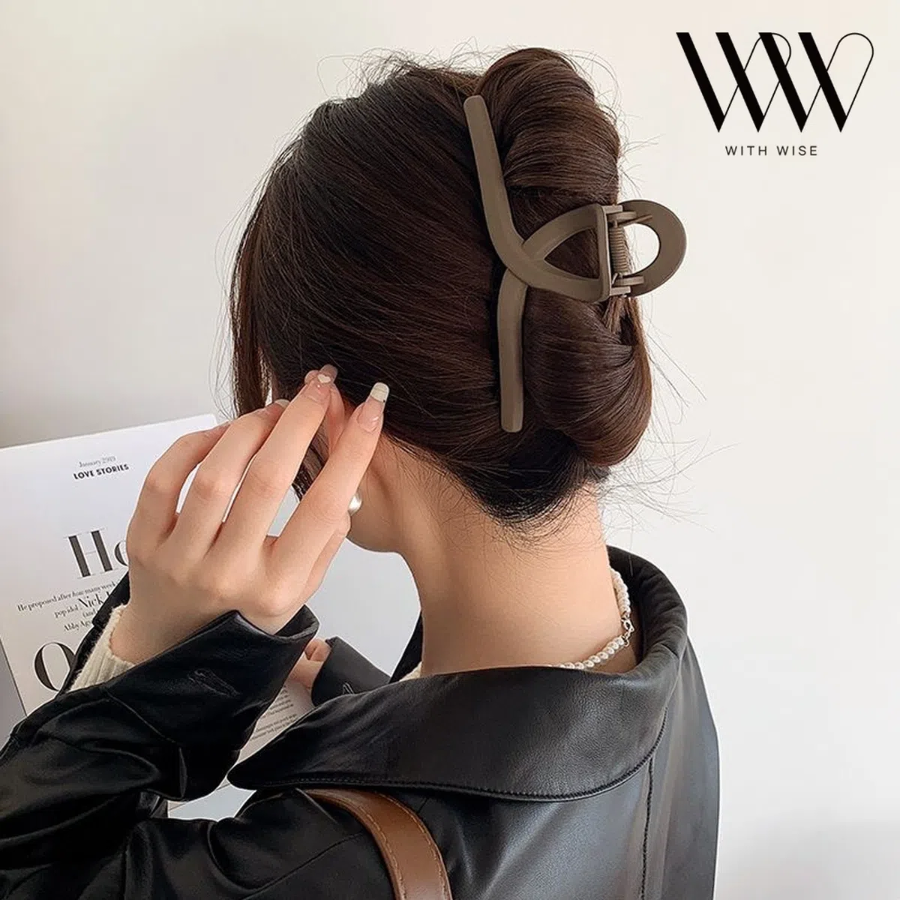 [1+1+1] Withwise ультрабольшая заколка-краб 15 см — матовая, простая, с изящным скрутом (черный, слоновая кость, коричневый)