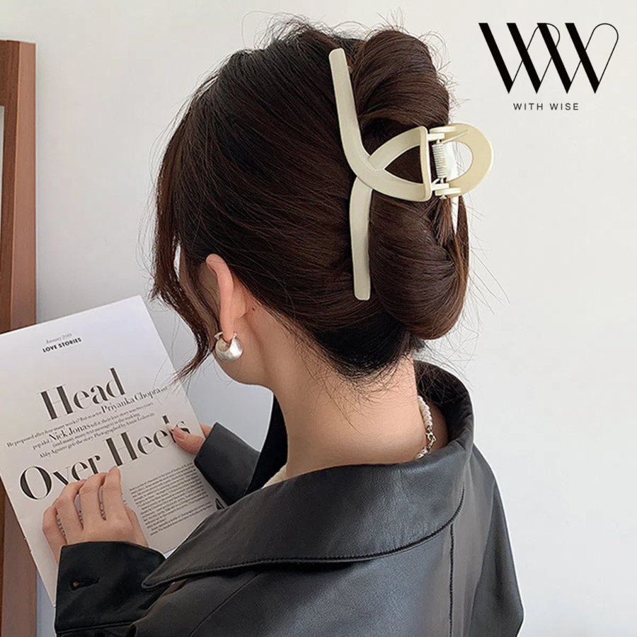 [1+1+1] Withwise ультрабольшая заколка-краб 15 см — матовая, простая, с изящным скрутом (черный, слоновая кость, коричневый)