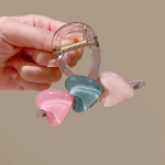 Набор из 3-х заколок "Heart" — яркий акцент в образе и символ дружбы