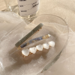 Набор мраморных заколок с перламутровым сердцем — изысканный акцент на каждый день